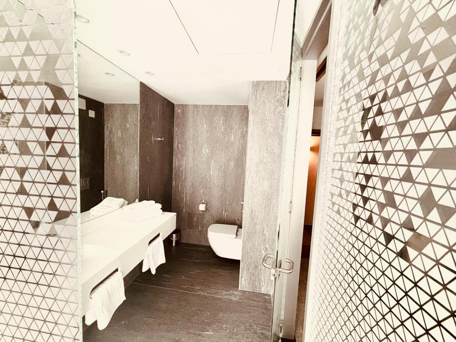 Cm111Apparthotel Bucureşti Eksteriør bilde